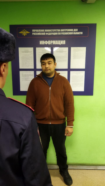 Рязанские полицейские выдворили из России 7 мигрантов-нарушителей