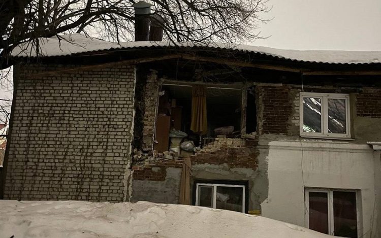 В Рязани рухнула стена жилого дома