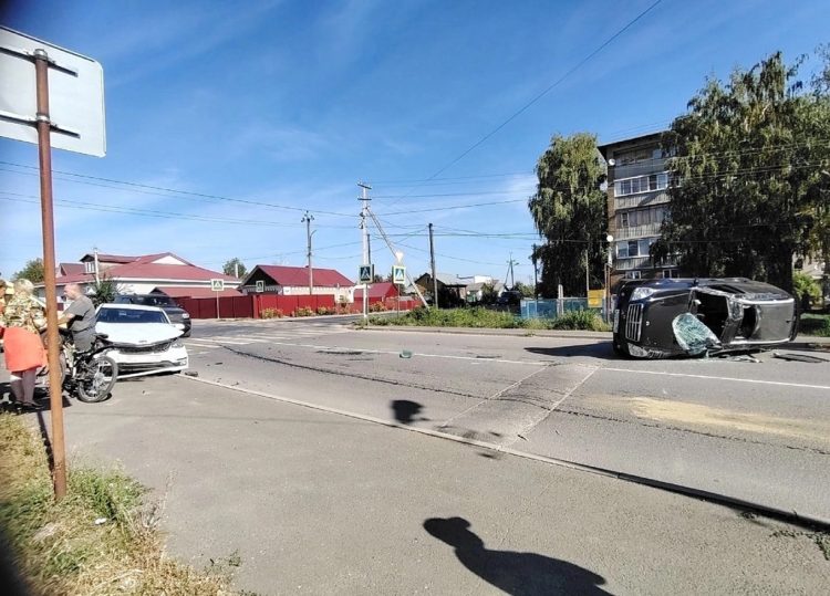 В рязанском Сасове опрокинулся автомобиль