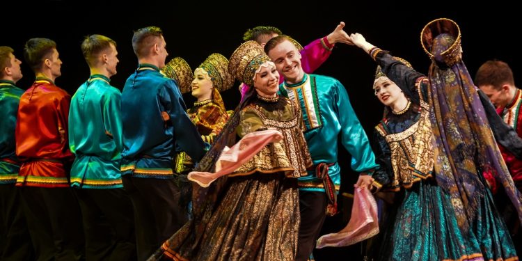 В Рязанской филармонии выступил ансамбль песни и пляски Республики Коми «Асъя кыа»