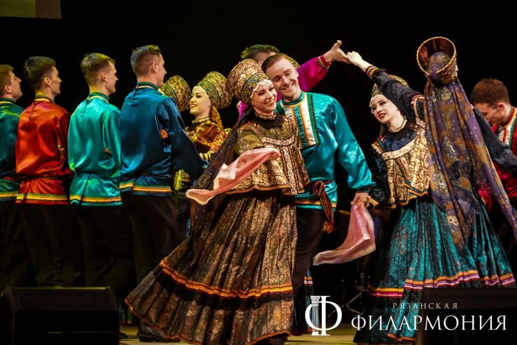 В Рязанской филармонии выступил ансамбль песни и пляски Республики Коми «Асъя кыа»