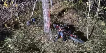 Мотоцикл с подростками разбился на трассе под Рязанью