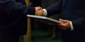 Помощник Путина раскрыл детали тайных контактов с Украиной