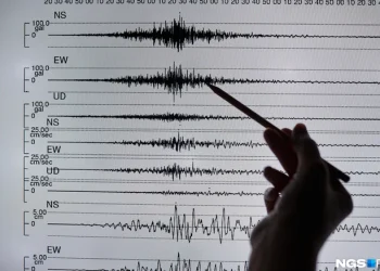 Жители Сибири пережили землетрясение с грохотом посуды и трещинами в домах