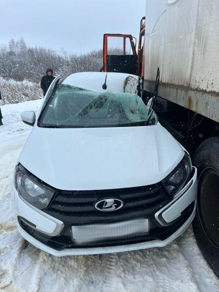 В ДТП в Чучковском районе пострадала женщина-водитель на "Lada Granta"