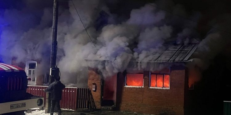 На пожаре в Спасском районе погибла 68-летняя женщина-инвалид