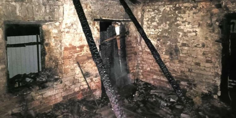 В Ряжском районе горел сарай