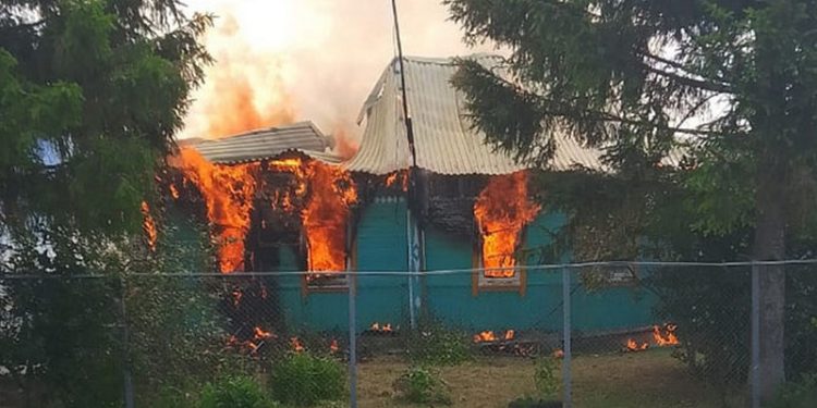 В Сети появились фото с места смертельного пожара в Чучковском районе