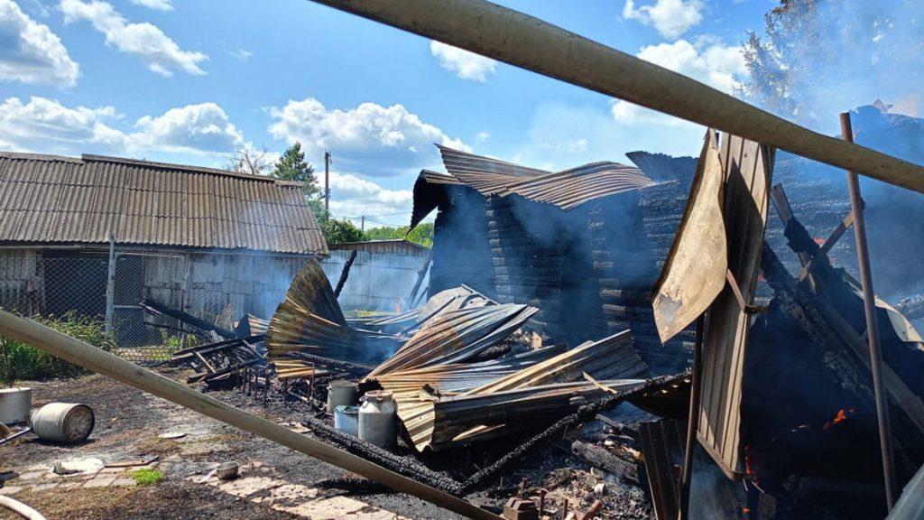 В Сети появились фото с места смертельного пожара в Чучковском районе