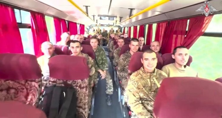 Сегодня между Россией и Украиной произошел обмен пленными
