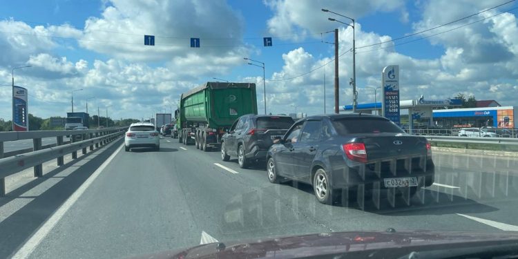 На въезде в Рязань зафиксировали гигантскую пробку
