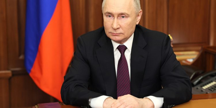 80% россиян доверяют действующему президенту