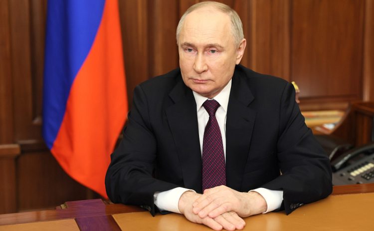 80% россиян доверяют действующему президенту