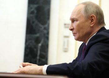 Российский лидер анонсировал смену командования группировок в зоне СВО