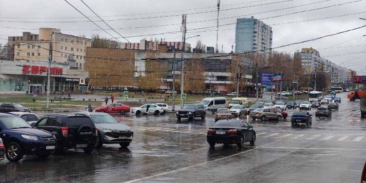 Мэрия починит неработающий вторые сутки светофор на улице Новоселов в течение 5 дней