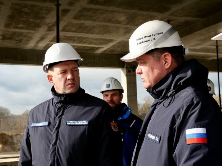 Сергей Галямин проверил ход строительства флагманской школы для одаренных детей в Рязани