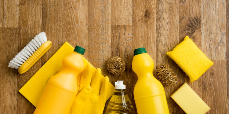 Как избавиться от плесени в доме при помощи уксуса