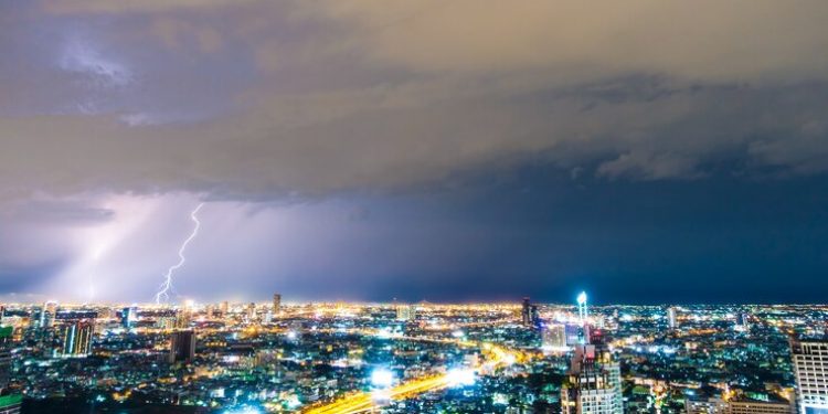 В субботу в Рязанской области ожидаются сильные ливни, грозы, град и до +28 градусов