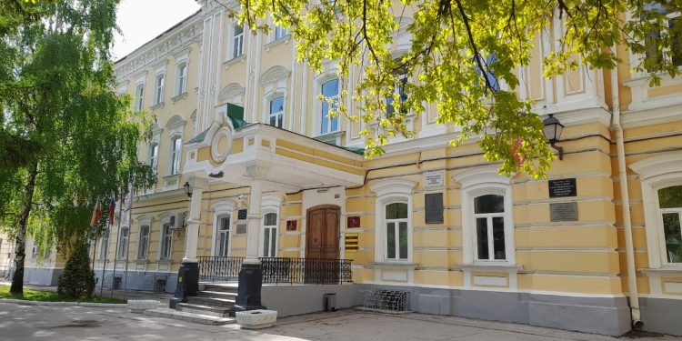 Боков возвращает в РГУ имени Есенина уволенных преподавателей