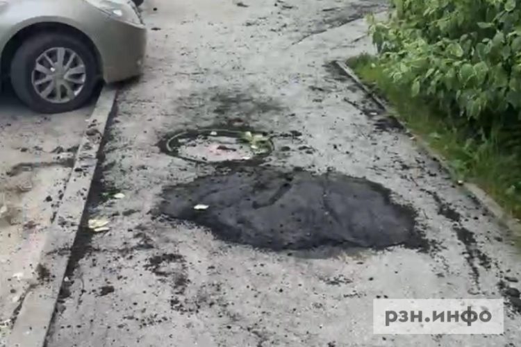Рязанцы раскритиковали ямочный ремонт у дома на Электрозаводской