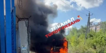 Рязанцы поделились историей о сгоревшей маршрутке