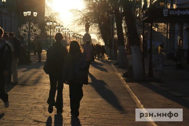 Жара переносится легче с помощью воды и кондиционера