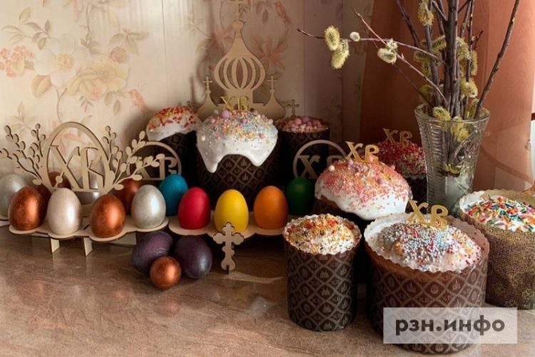 Россиянам напомнили срок хранения сваренных на Пасху яиц