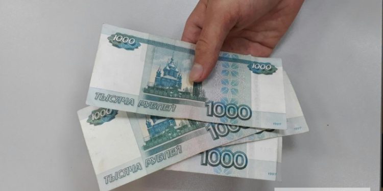 Право на выплаты по советским сберкнижкам разъяснили россиянам