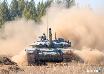 Россию атаковали больше 200 тысяч дронов, Беларусь стягивает войска к украинской границе