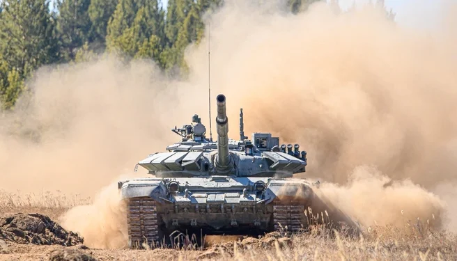 Россию атаковали больше 200 тысяч дронов, Беларусь стягивает войска к украинской границе