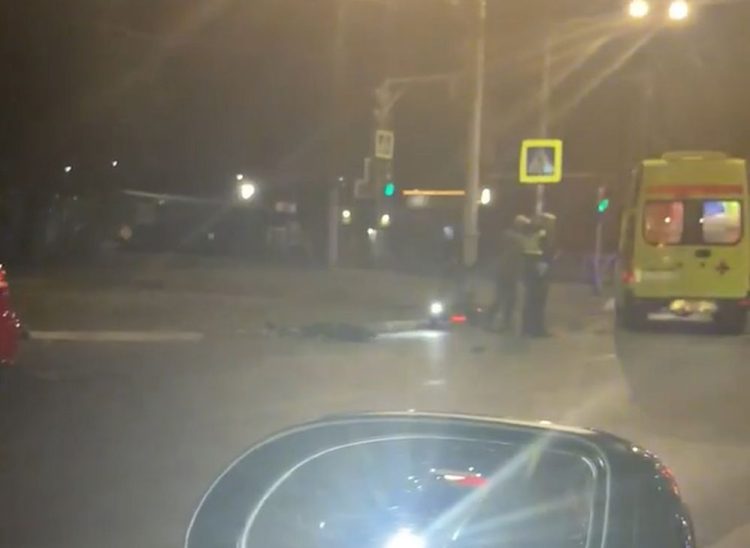 В Рязани попавший под машину электросамокатчик доставлен в БСМП с множеством травм