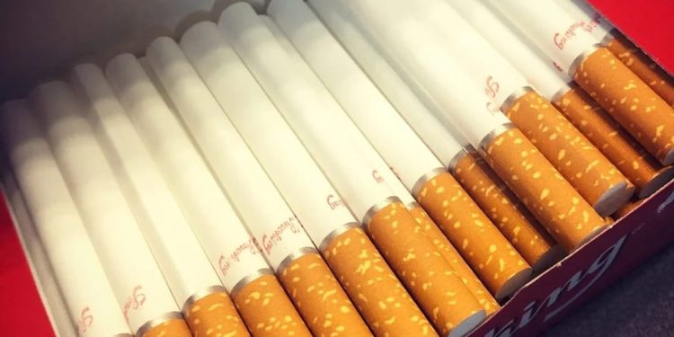 За повторную продажу сигарет детям в России будут наказывать сильнее