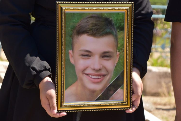 В Рязанской области простились с 20-летним Сергеем Самсоновым, который погиб на СВО