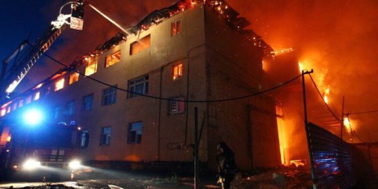 В общежитии РУДН произошёл взрыв и пожар