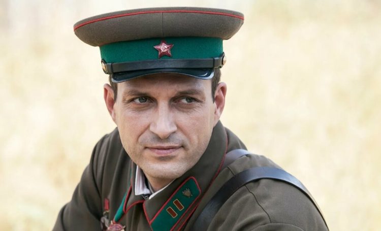 Российский актер устроил дебош в самолете