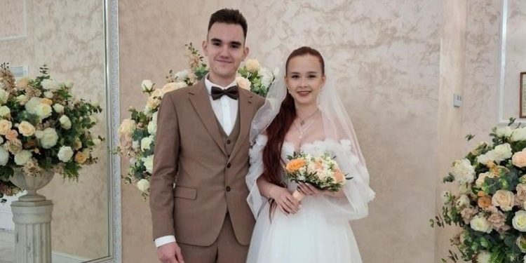 Рязанские волонтеры медицинского спасательного отряда РязГМУ Salus поженились