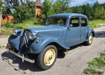 На продажу в Рязани выставили раритетный Citroen за 2,5 миллиона рублей