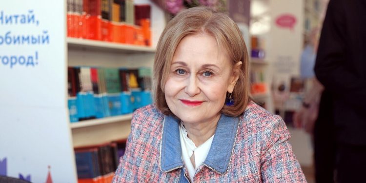 28 апреля Рязань посетит писательница Дарья Донцова 28 апреля Рязань посетит писательница Дарья Донцова