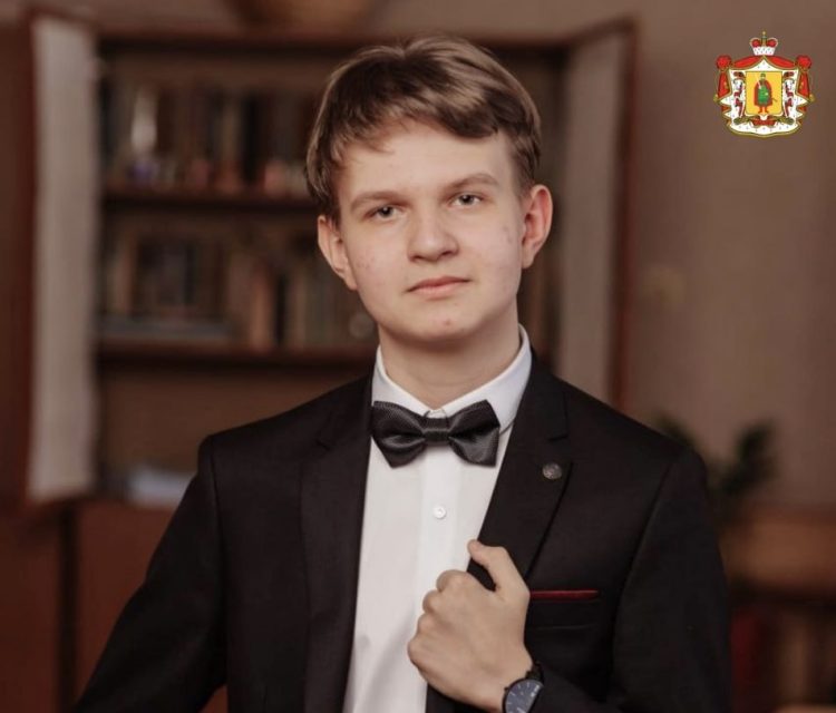 Еще один рязанский школьник Петр Замахин набрал 100 баллов по двум предметам на ЕГЭ