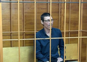 Сооснователя рок-группы "Смысловые галлюцинации" приговорили к 3 годам колонии Сооснователя рок-группы «Смысловые галлюцинации» приговорили к 3 годам колонии