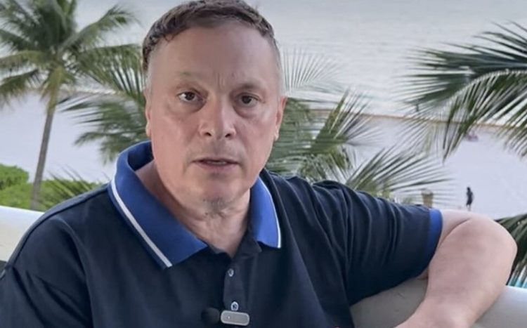 Продюсера группы "Ласковый май" Андрея Разина объявили в розыск