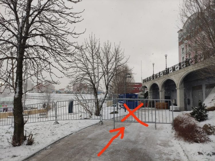 Каток на рязанском Лыбедском бульваре перекрыл дорогу для инвалидов