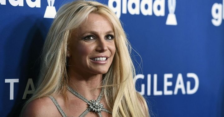 Мемуары Бритни Спирс выпустят в России в начале 2024 года Мемуары Бритни Спирс выпустят в России в начале 2024 года