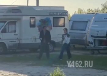 Артиста Александра Петрова заметили на съёмках в Захаровском районе