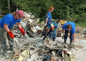 Рязанские волонтеры помогали ликвидировать последствия крушения самолета Superjet 100 под Коломной