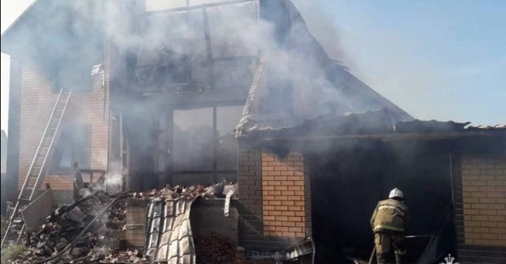 На пожаре в Александро-Невском районе погиб 12-летний ребенок-инвалид