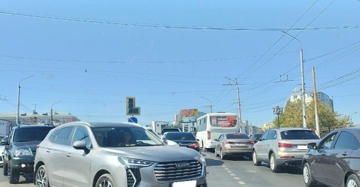 2 сентября в центре Рязани образовалась пробка из-за неработающего светофора