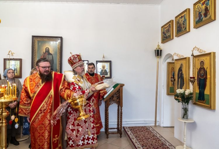 Митрополит Марк освятил храм во имя преподобного Серафима Саровского в Рязанском районе