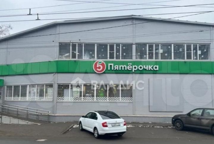На улице Мервинской на продажу выставили здание "Пятерочки"