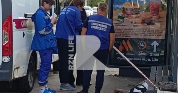 На рязанской площади Театральной обнаружили тело мужчины